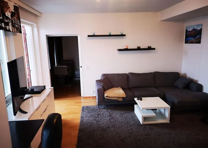 Mukava Asunto Saunalla Ja Isolla Parvekkeella! Тампере